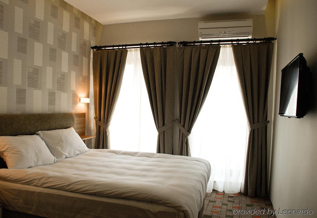 Serene Otel 2*