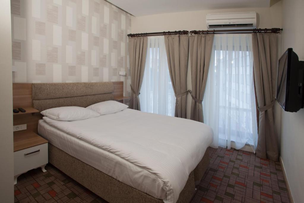 Serene Otel 2*
