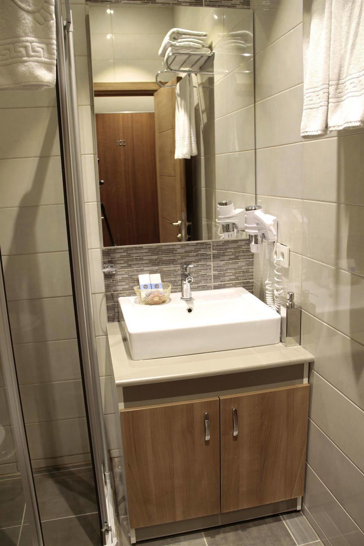 Otel Serene 2*